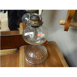 VINTAGE GLASS OIL LAMP BASE - NO FLUTE