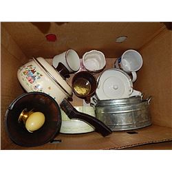 BOX ASSORTED DISHES - SAUCE POT WITH LID (REALLY GOOD CONDITION) AND MORE