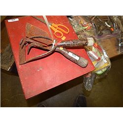 VINTAGE GARDEN TOOLS