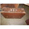 Image 2 : VINTAGE WOOD CARPENTRY BOX