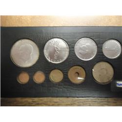 7 COIN TURKEY SET IN VINTAGE HOLDER (AS SHOWN)