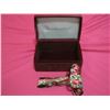 Image 2 : Tongs In Red Velvet Box by Godinger
