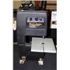 Image 1 : Black & Decker Table Top Band Saw.
