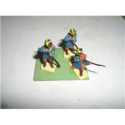 VINTAGE TOY SOLDIERS 3 TOTAL *HAND PAINTED & PLASTIC* THEY ARE GLUED TO CARD!! TOY SOLDIERS CAME OUT