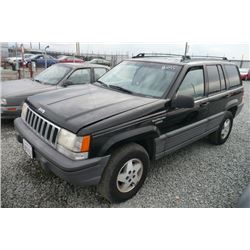 95 Jeep Grand Cherokee 4 Dr  4WD SUV - T - DRIVE