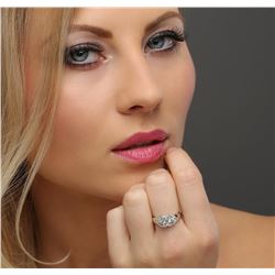 14KT White Gold 0.65ctw Diamond Ring