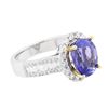 Image 4 : 14KT Two-Tone Gold 3.74ct Tanzanite and Diamond Ring