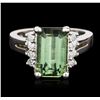 Image 3 : 14KT White Gold 4.41ct Green Tourmaline and Diamond Ring