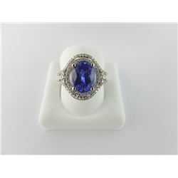 654-10124:18K white gold tanzanite & diamond ring