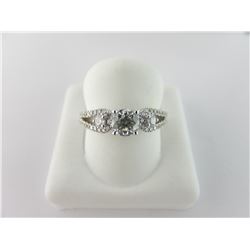 135-14291:14K white gold diamond ring