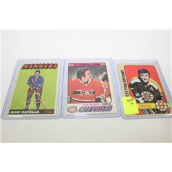 VINTAGE HOCKEY CARDS X3