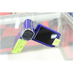 INSIGNIA HI-DEF VIDEO CAMCORDER W/CHARGE CORD