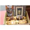 Image 1 : BOX OF WOODEN MASKS AND AFRICAN PICTURE