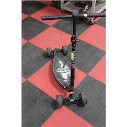 FUZION LEANING ROAD SCOOTER