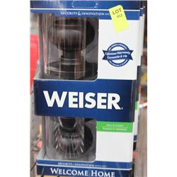 WEISER HALL AND CLOSET HANDLE SET