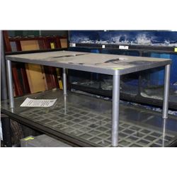 *******METAL AND GLASS COFFEE TABLE******!!