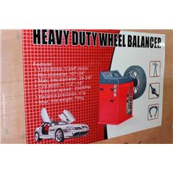 NEW HEAVY DUTY 10"-24" WHEEL BALANCER