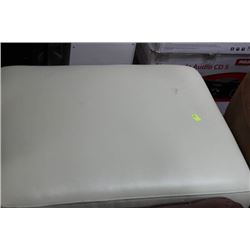 LEATHER OTTOMAN ON CHOICE: WHITE