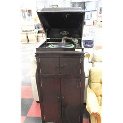 VINTAGE SILVER BELL GRAMOPHONE