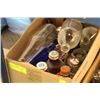 Image 1 : BOX OF VINTAGE COLLECTIBLE BOTTLES