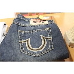 NEW MEN'S PAIR OF JEANS SZ 40