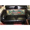 Image 3 : BLACK LEATHERETTE SOFA W LOVE SEAT