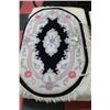 Image 1 : OVAL WOOL CARPET