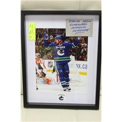 AUTHENTIC AUTOGRAPH FRAMED HOCKEY PICTURE