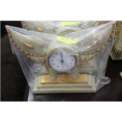 WING STYLE MANTLE CLOCK