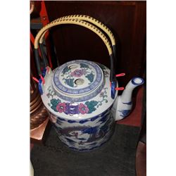 LARGE ORIENTAL PORCELAIN TEA POT PLANTER