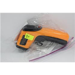NEW DIGITAL INFRARED THERMOMETER -50C TO 330C