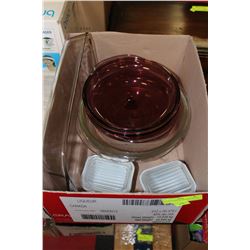 BOX W/ PYREX COOKWARE & LIDS