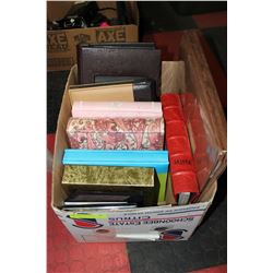 BOX OF PHOTO ALBUMS