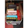 Image 1 : BOX OF PHOTO ALBUMS