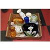 Image 1 : BOX OF DECORATIVE VASES