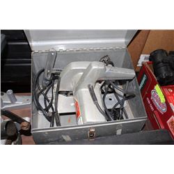 BLACK & DECKER SKILL SAW AND CASE