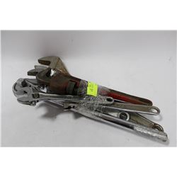 BUNDLE OF ADJUSTABLE WRENCHES