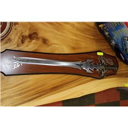 WARLORD SWORD W PLAQUE