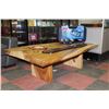 Image 1 : SOLID WOOD COFFEE TABLE