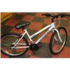Image 1 : NEXT 18 SPD LADIES MOUNTAIN BIKE
