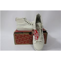 PR OF VANS MENS SIZE 7.5/WOMENS SIZE 9 SHOES