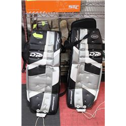 PAIR OF JUNIOR HOCKEY GOAL PADS