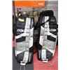Image 1 : PAIR OF JUNIOR HOCKEY GOAL PADS