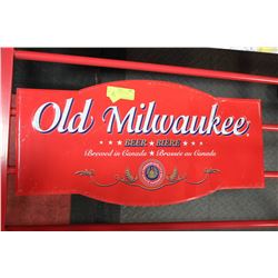BEER SIGN ON CHOICE : OLD MILWAUKEE