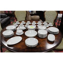 BAVARIA GERMAN DISH SET