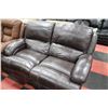 Image 2 : BROWN LEATHER ELECTRIC RECLINING LOVE SEAT