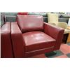 Image 2 : RED LEATHERETTE SOFA W 2 CHAIRS
