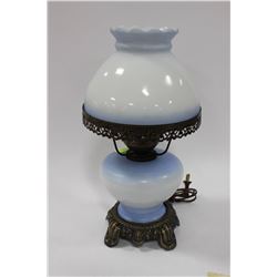 VINTAGE MILK GLASS FLOWER LAMP