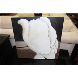 SHOWHOME FLORAL CANVAS PICTURE