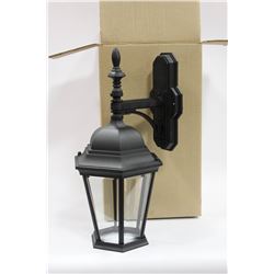 LARGE EXTERIOR PORCH/GARAGE LIGHT